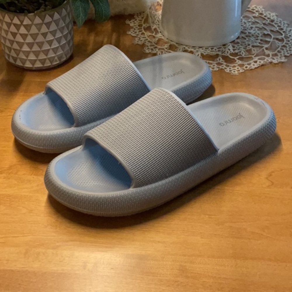 JOOMRA - Men’s Non Slip Quick Drying  Slides - NEW